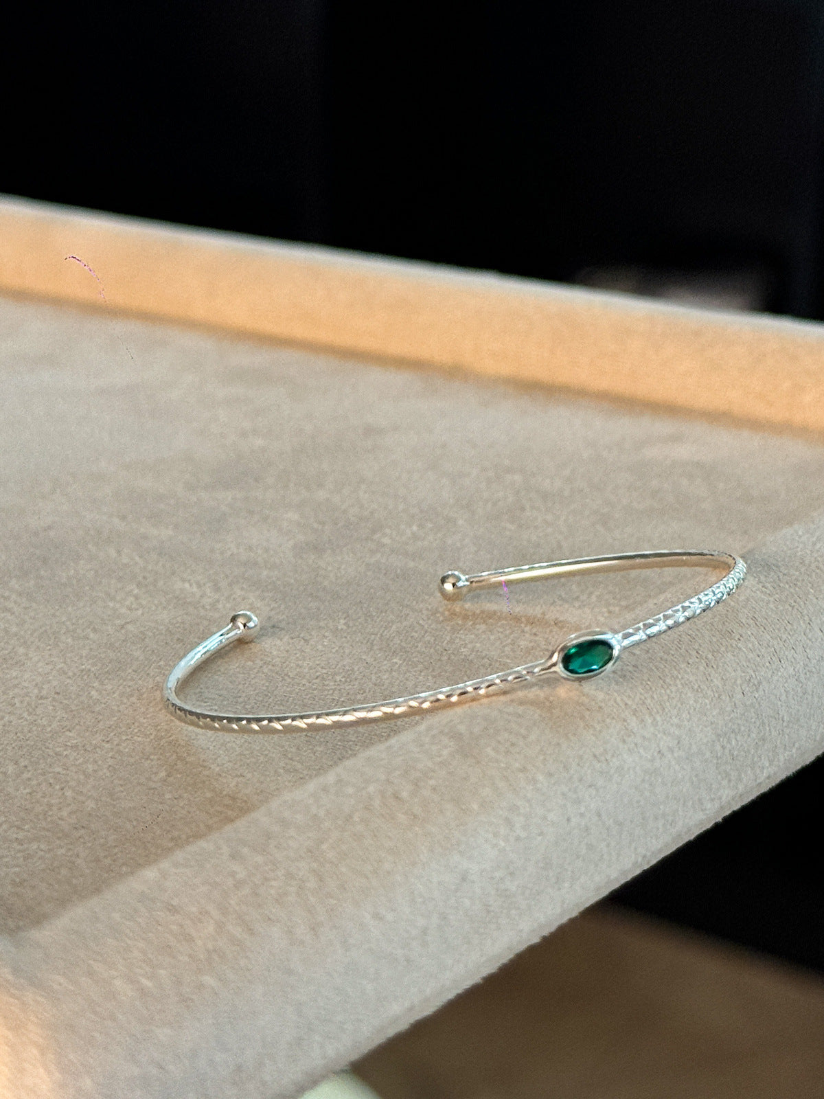 silver Fine Bracelet dark blue Stone Wide-brimmed Vertical Half Bracelet