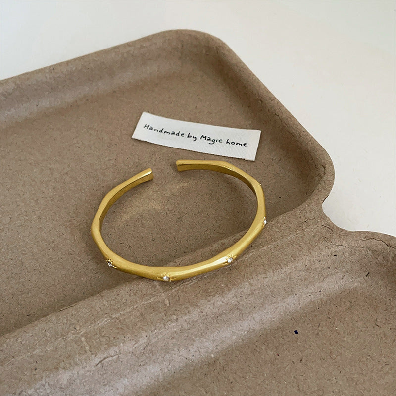 سوار نجمة الزركون