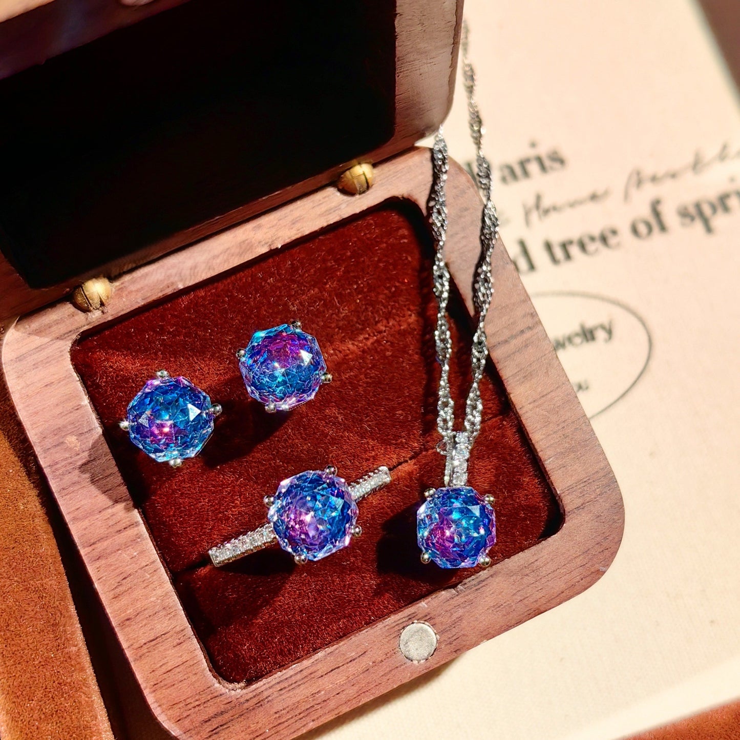 Roses inlaid with high carbon diamond colorful diamond necklace earrings ring set