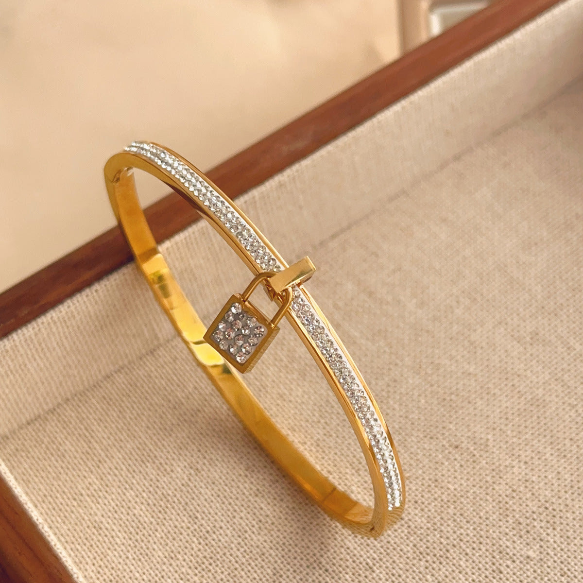 titanium steel bracelet non-fading