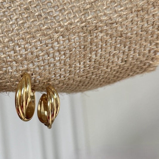 耳穴のない幾何学的な耳クリップ付き耳ネイル