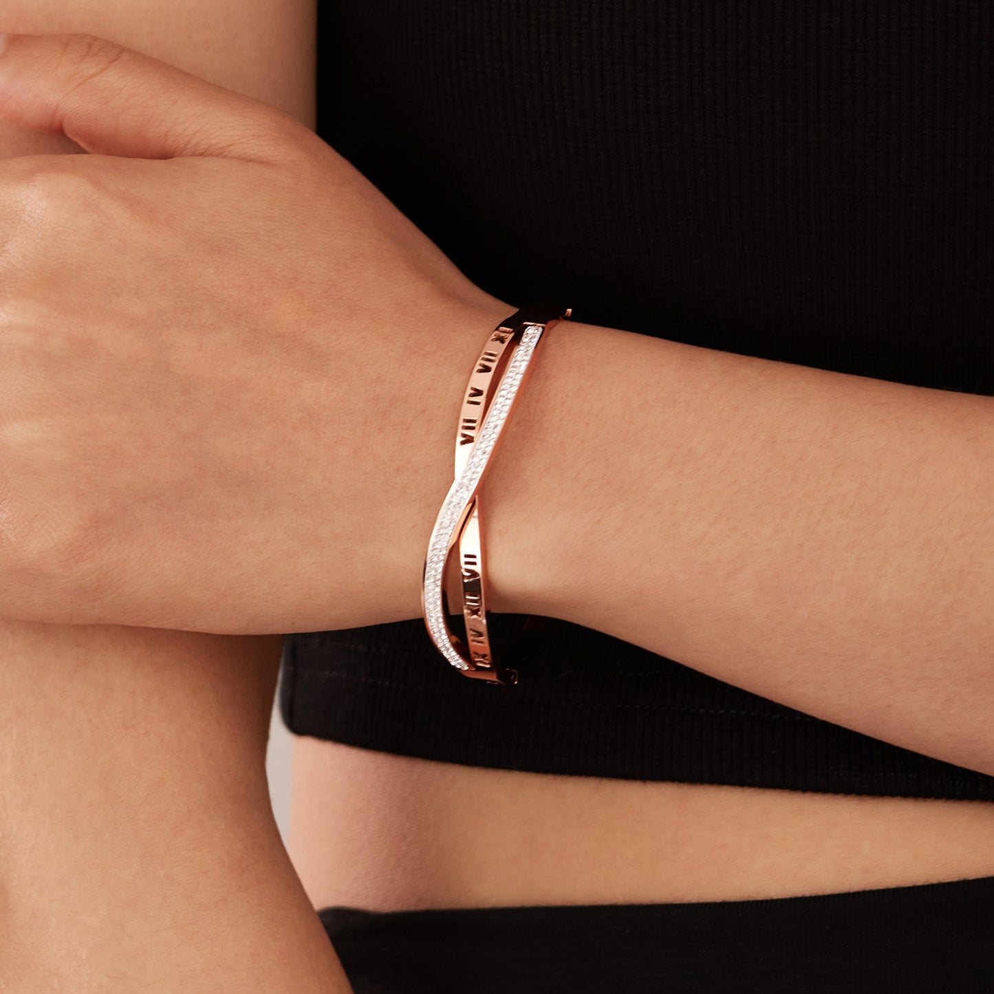 Roman Numerals Titanium Steel Bracelet