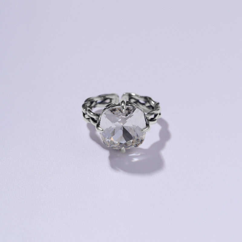 925 sterling silver four-claw zircon ring