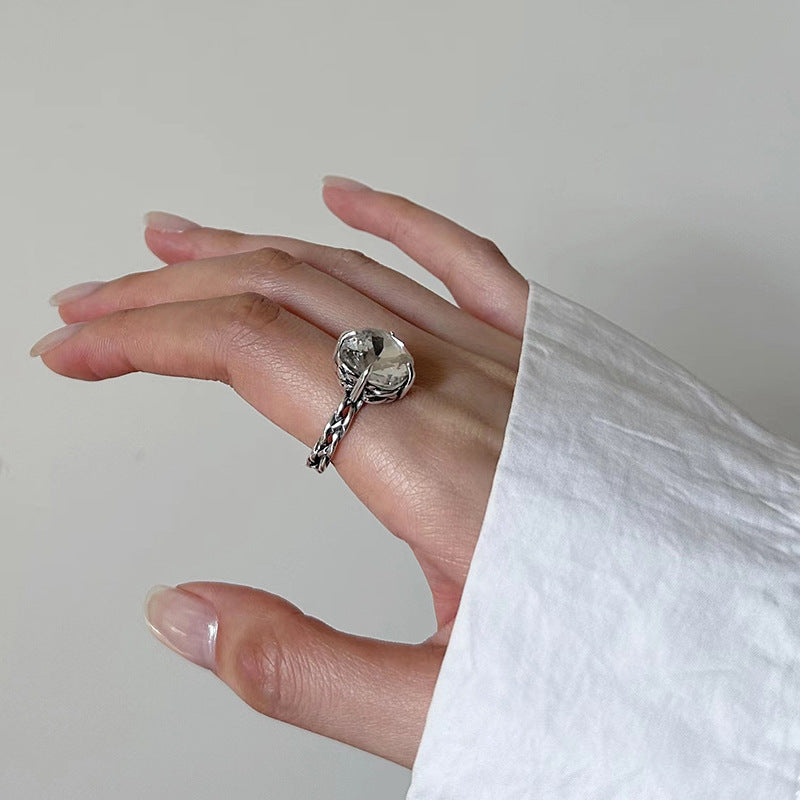 925 sterling silver four-claw zircon ring