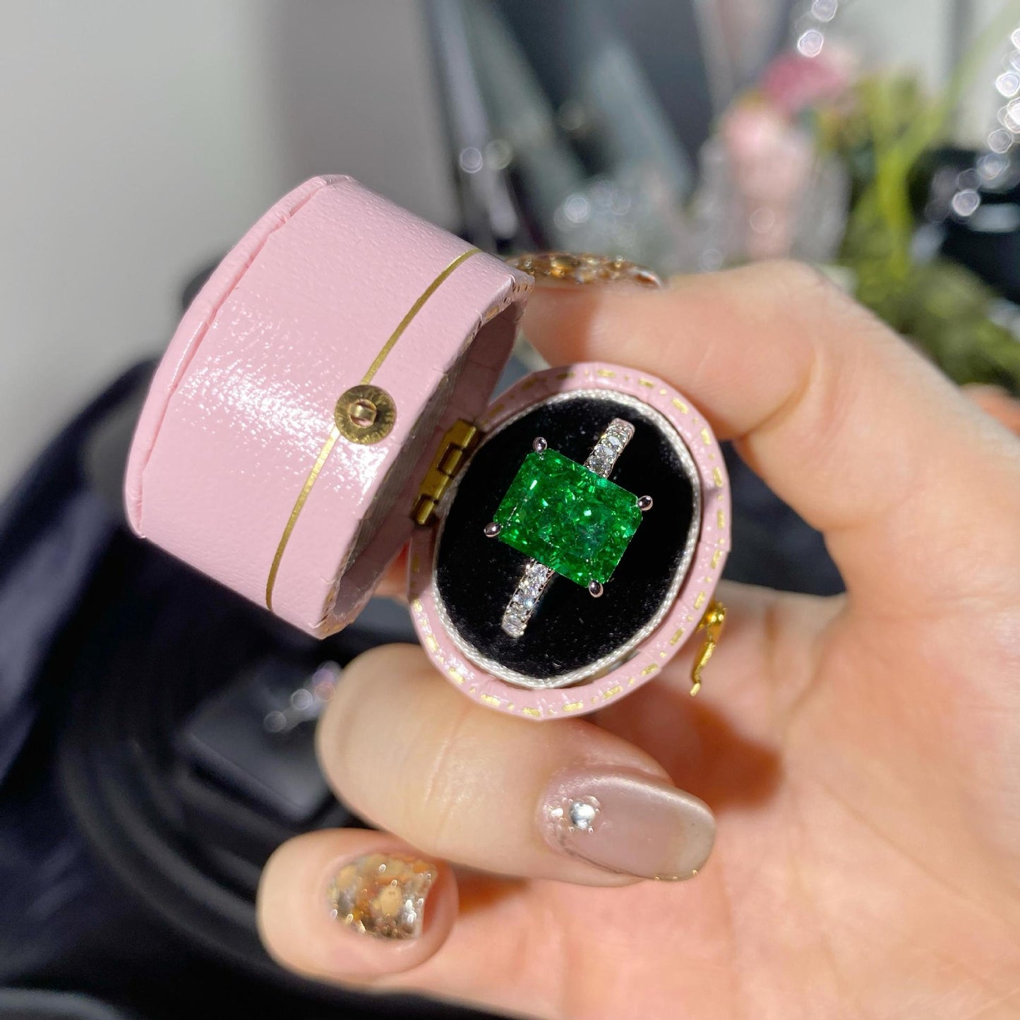 High-carbon diamond gold electroplating ring with adjustable opening