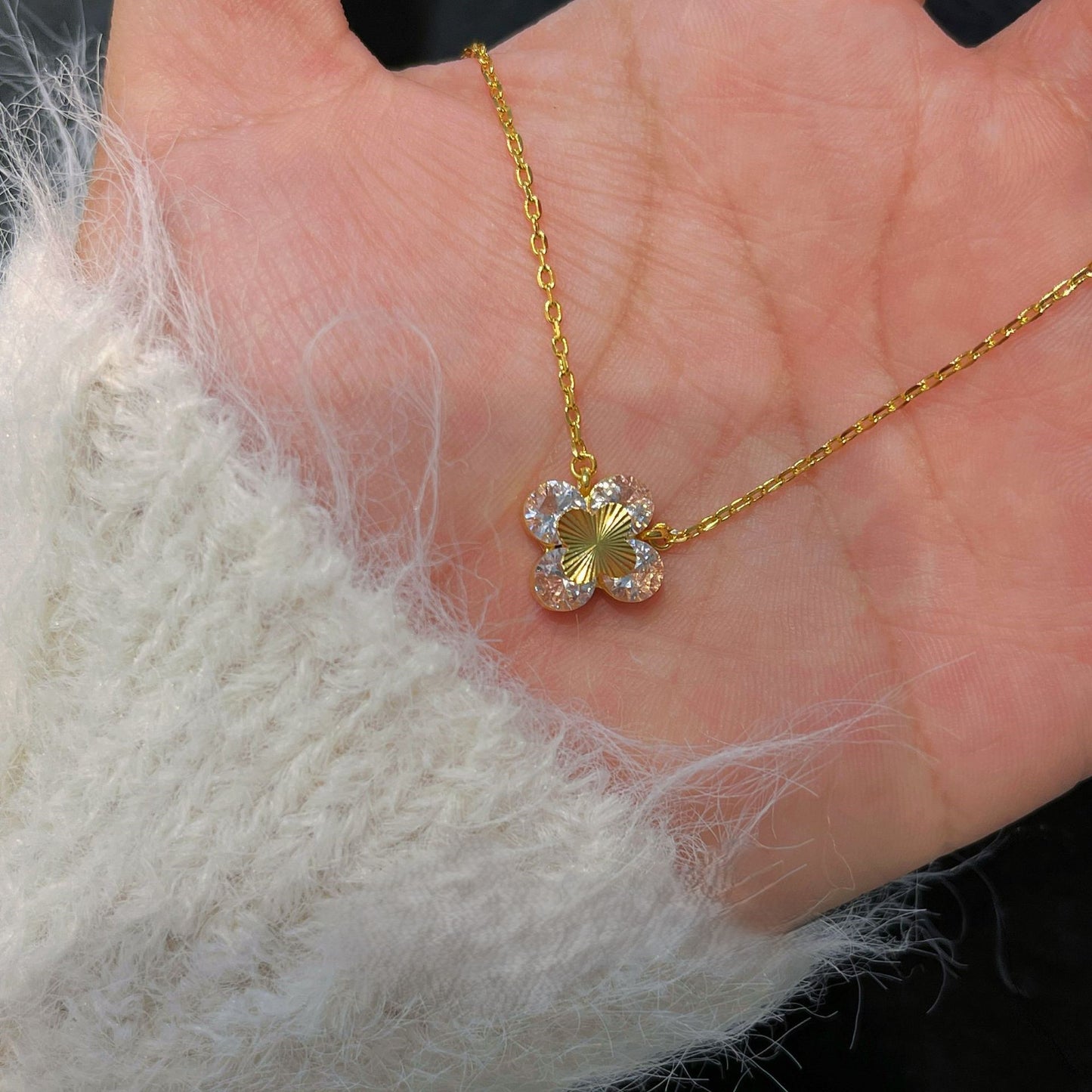 Red corundum blue white diamond four-leaf clover laser necklace bracelet earrings set