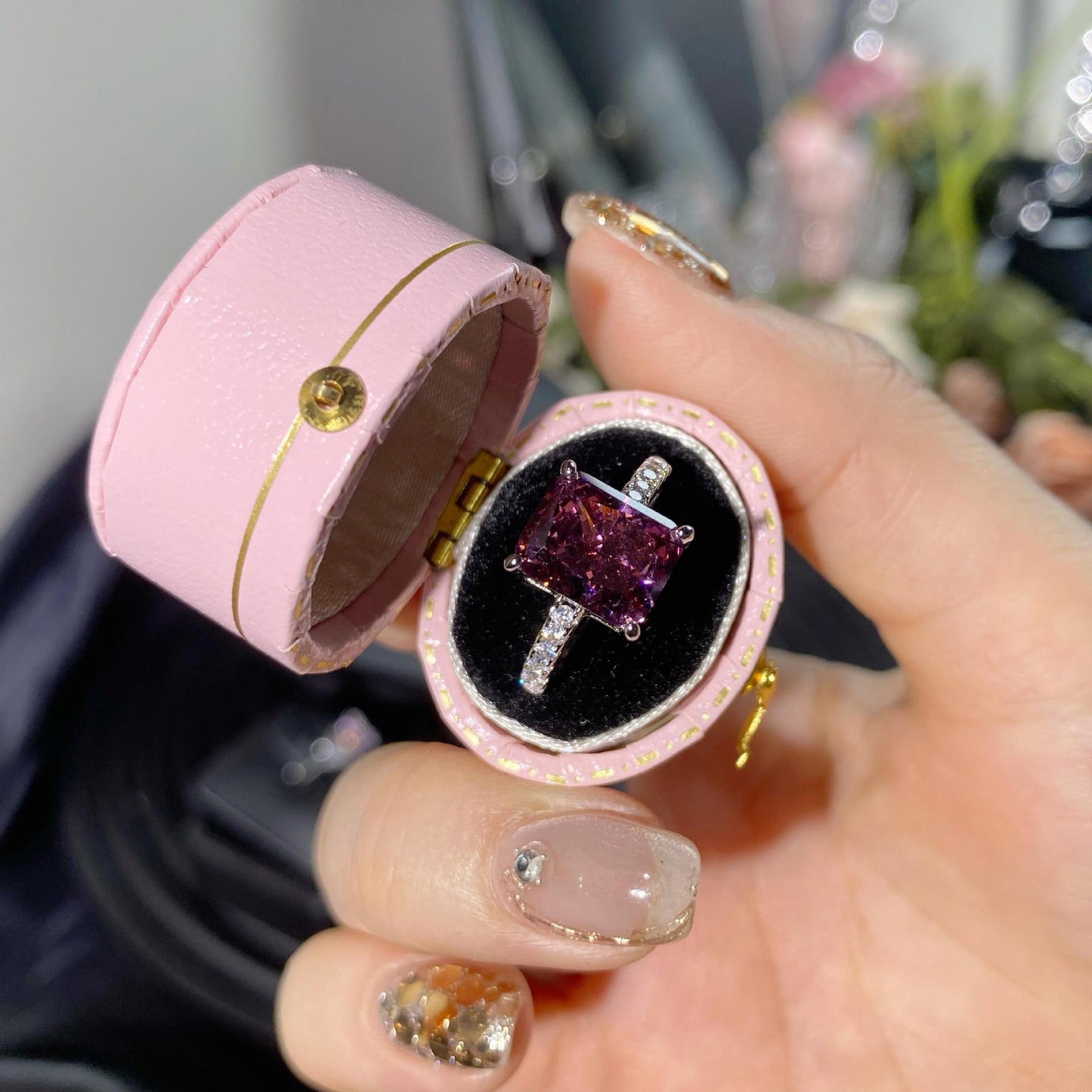 High-carbon diamond gold electroplating ring with adjustable opening